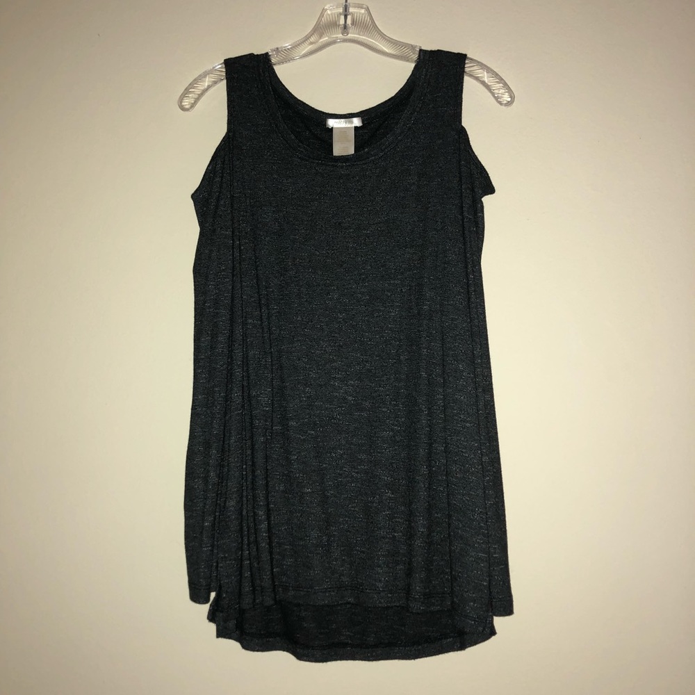 Shoulder cut out